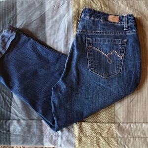 Women’s demin capris